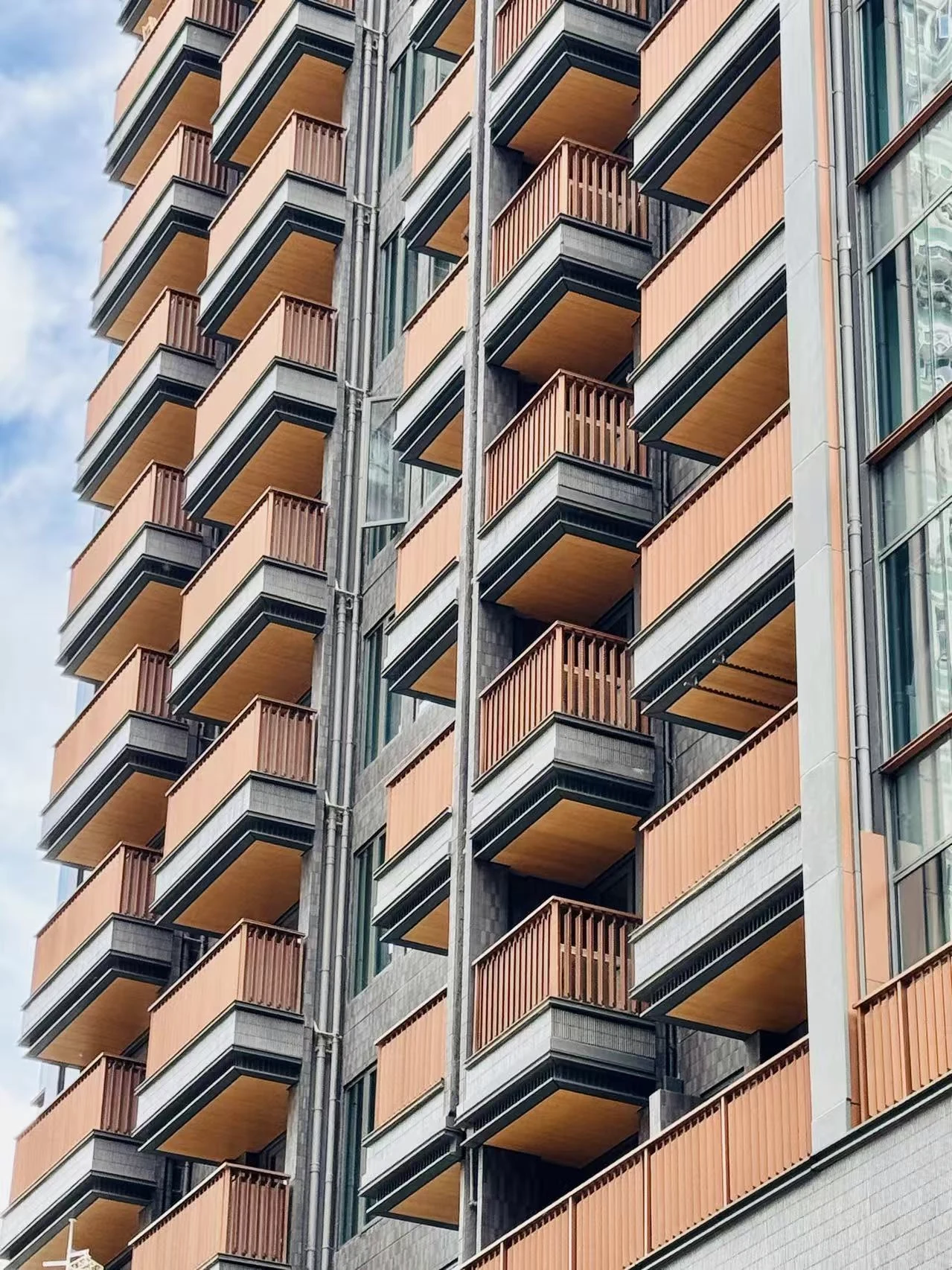 Aluminium cladding photo